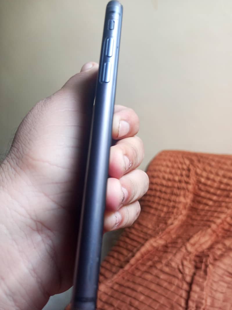 Apple iPhone 11 2