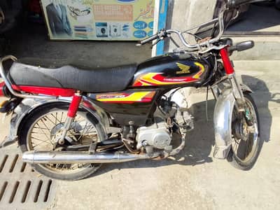 honda cd 70 urgent sale condition 10 by 8