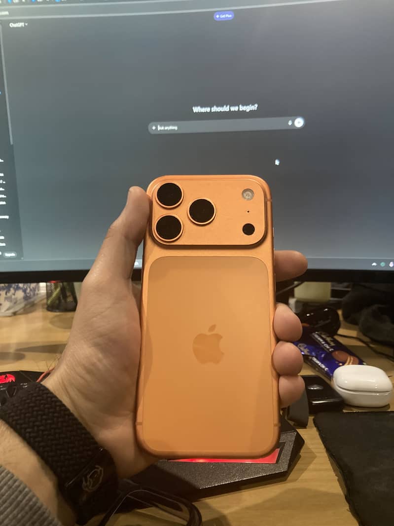 Apple iPhone 17 Pro 0