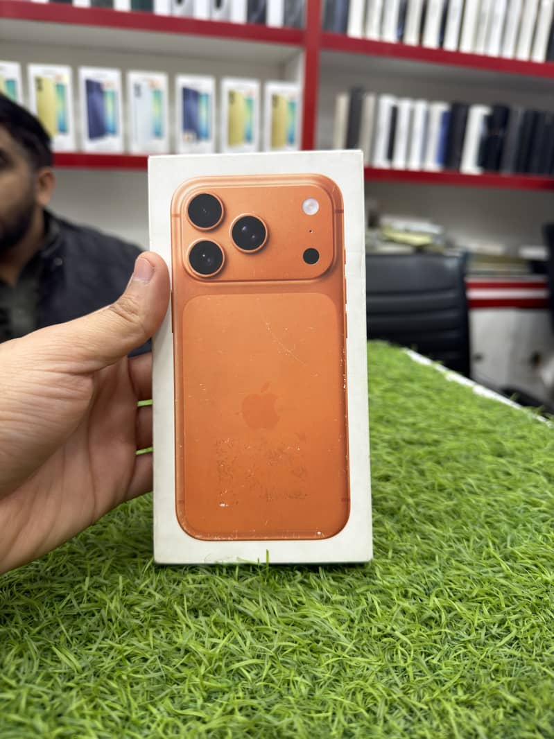 Apple iPhone 17 Pro 1