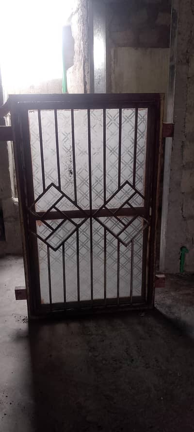IRON WINDOW +FRAME+GLASS