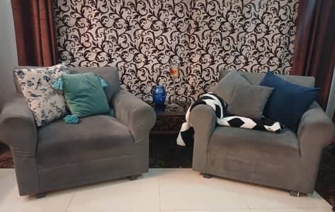 "Premium 1+1 Seater Velvet Sofa Set - Excellent Condition. "