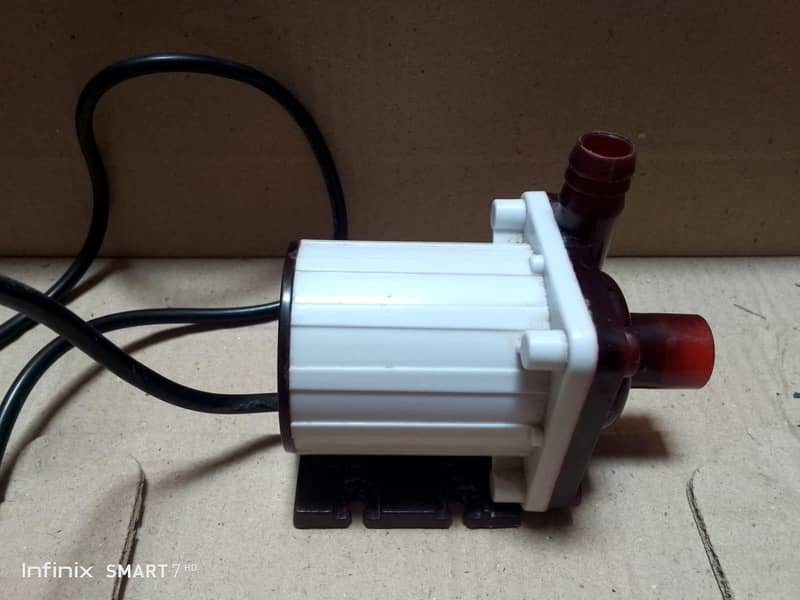 12 volt Dc waterfall pump 0