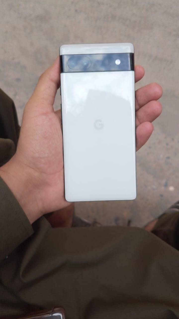 Google Pixel 6a 1