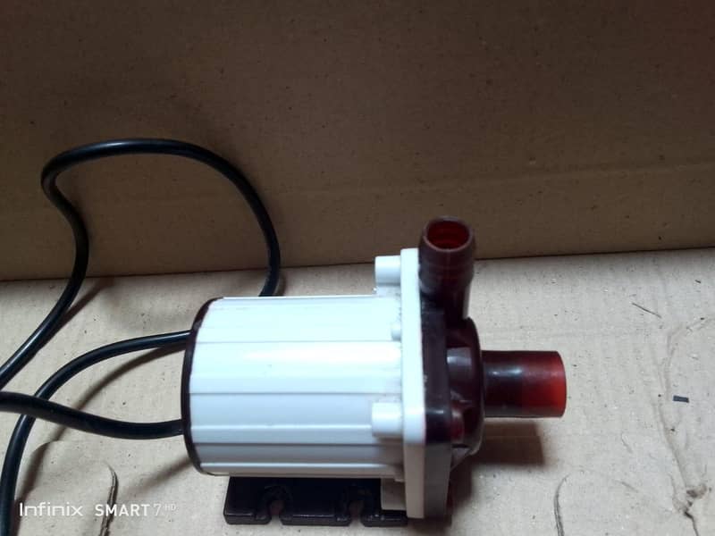 12 volt Dc waterfall pump 4