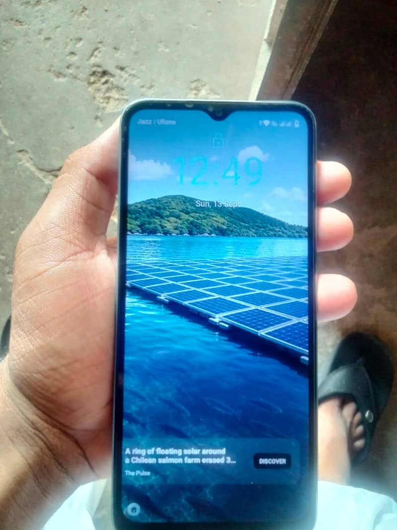 Realme C33 4