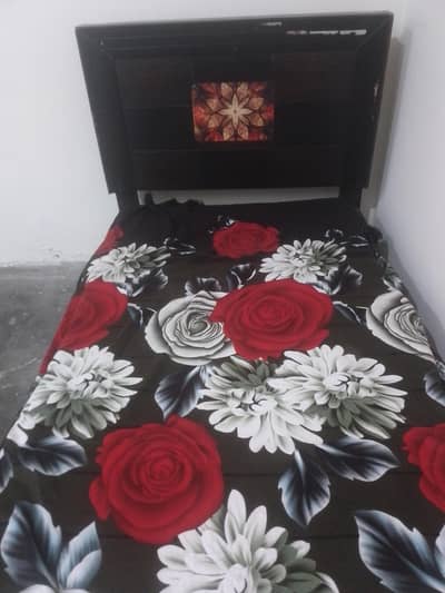 Single Bed + Mattress | Contact: 03.21. 474.13. 55