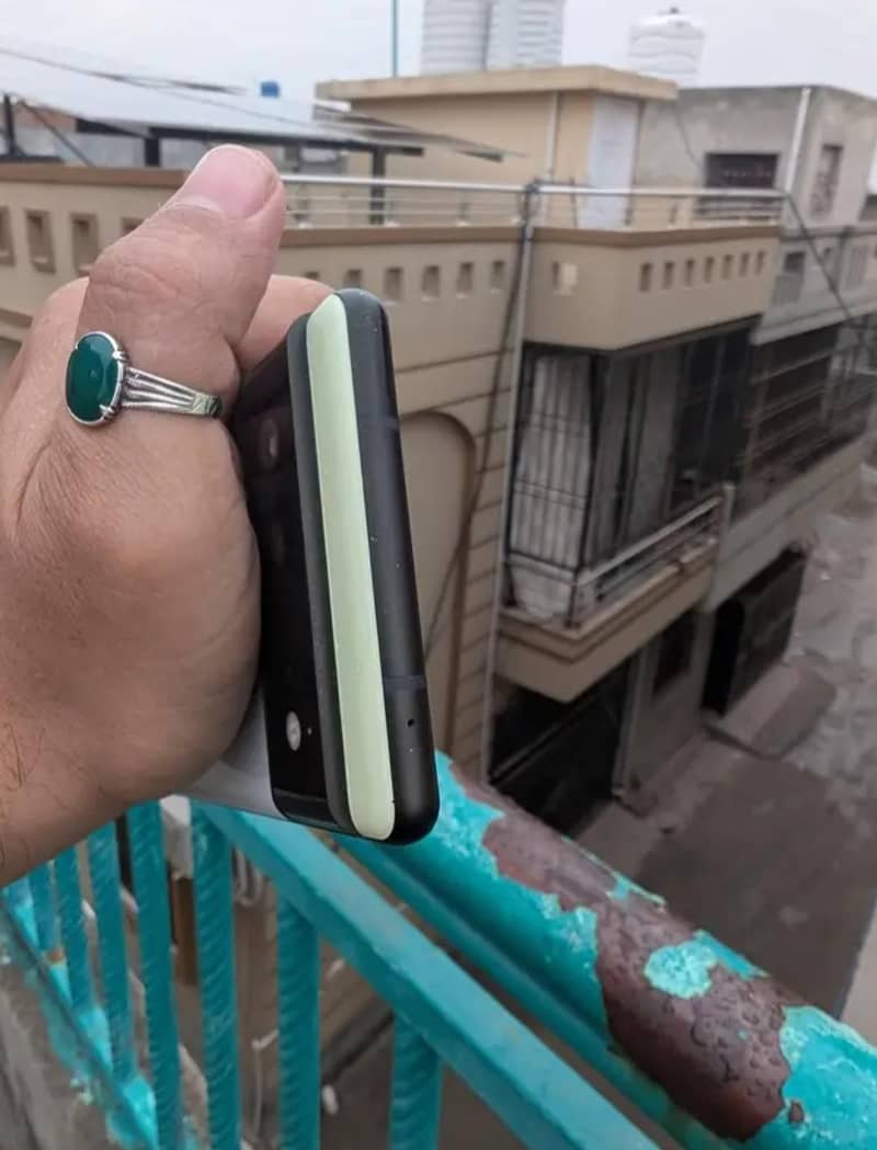 Google Pixel 6 3