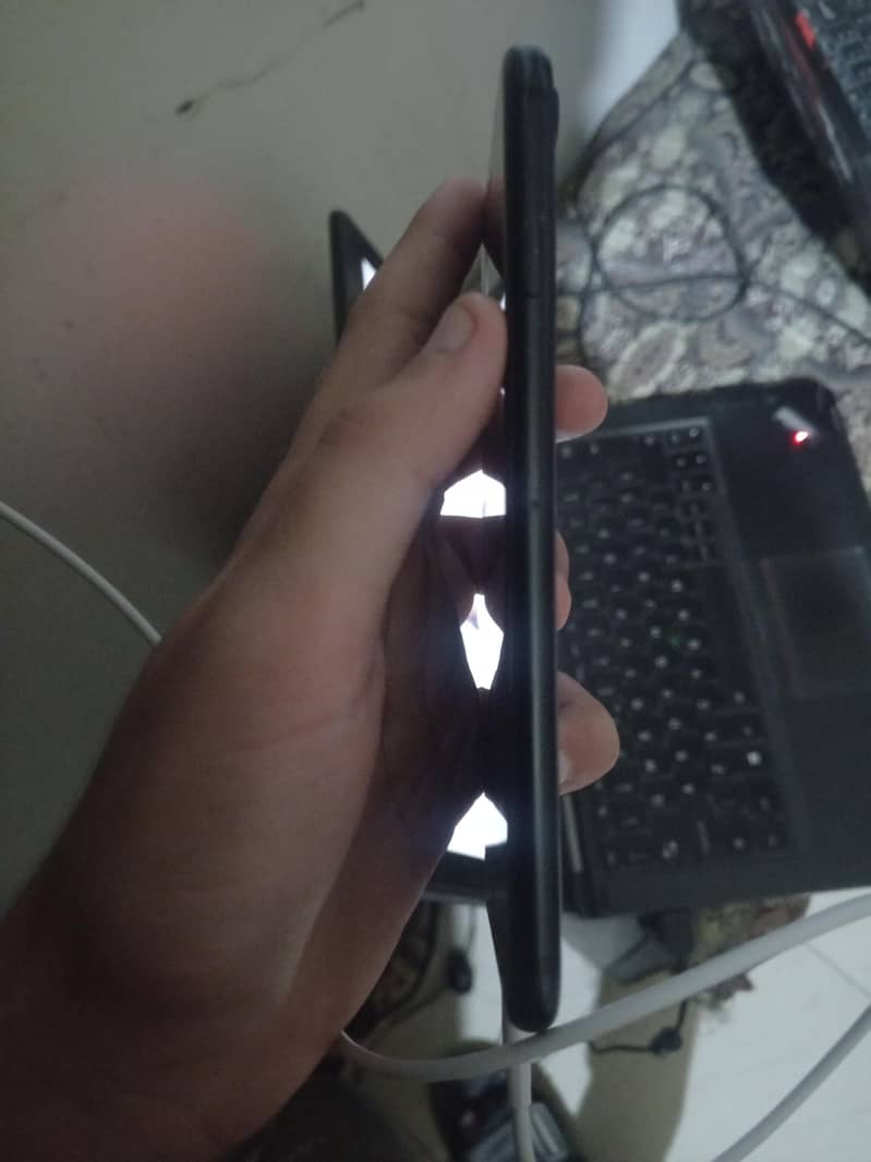 Apple iPhone 7 1