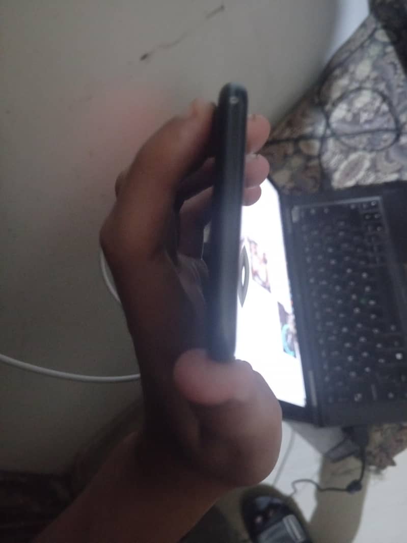 Apple iPhone 7 2