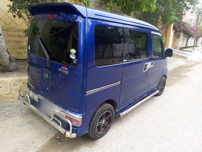 Daihatsu Atrai Wagon 2011