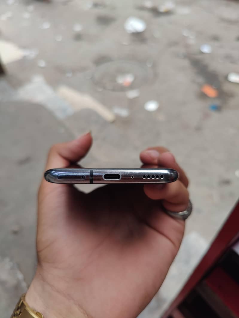 One Plus 7 Pro 3