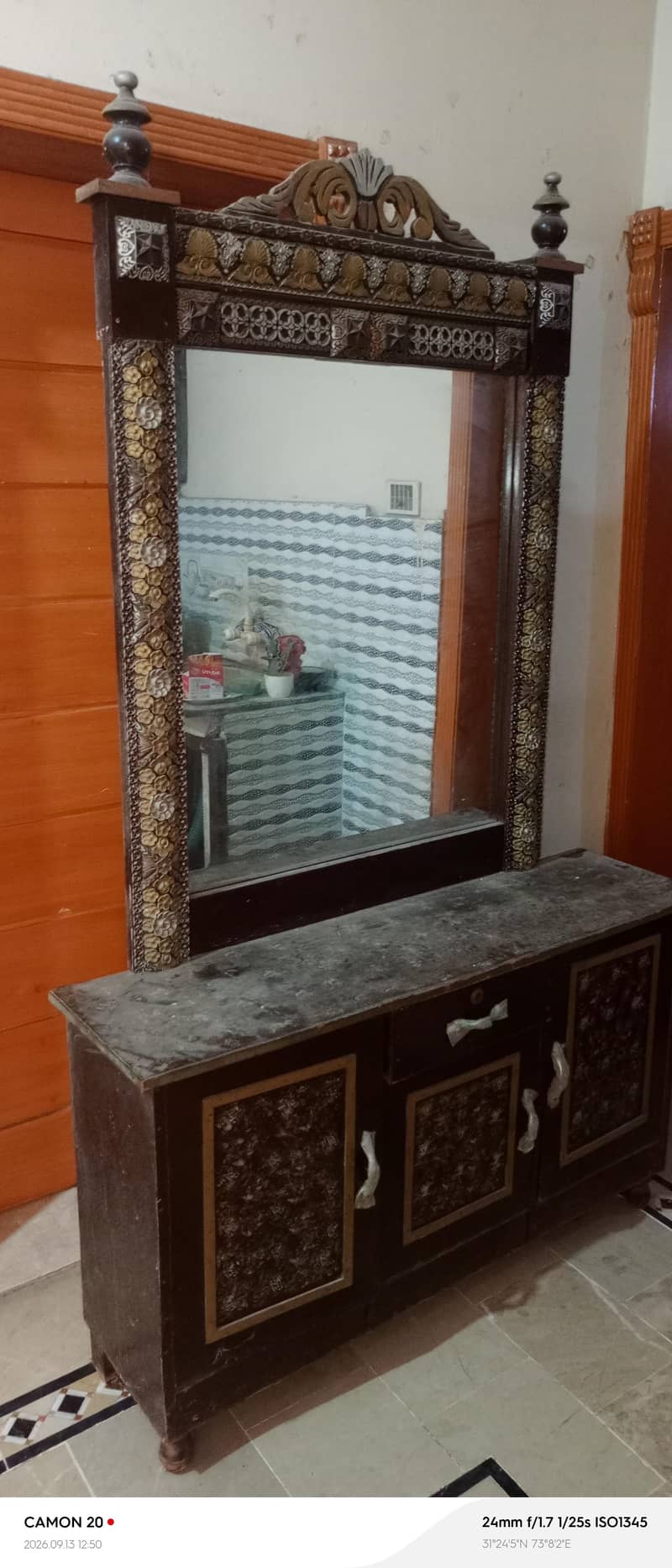 Dressing Table with mirror 1