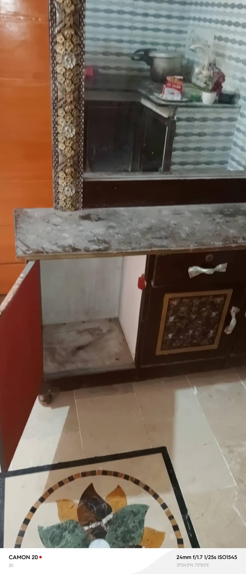 Dressing Table with mirror 2