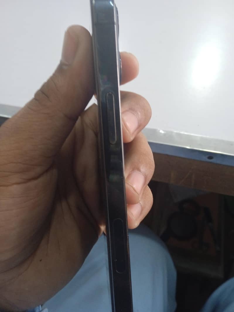 Apple iPhone 12 Pro 1