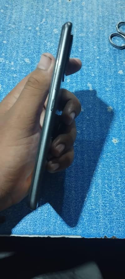 Vivo V21e