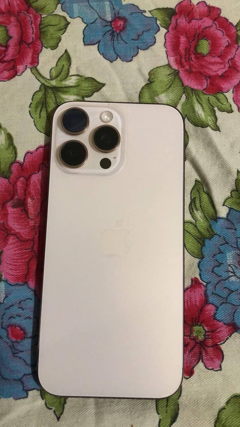 Apple iPhone 16 Pro Max 0