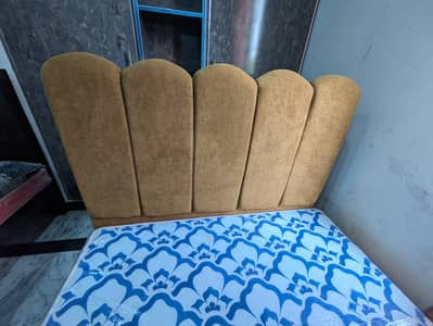 Single bed with mattress