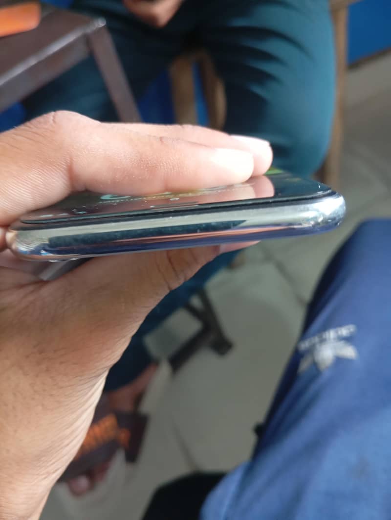 Apple iPhone X 2