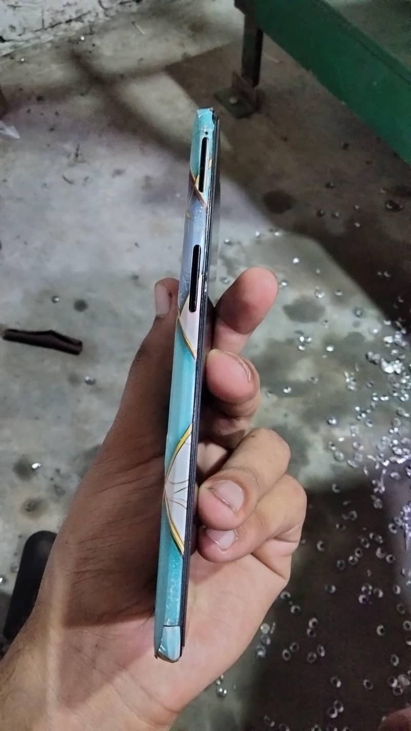 One Plus 6T 4