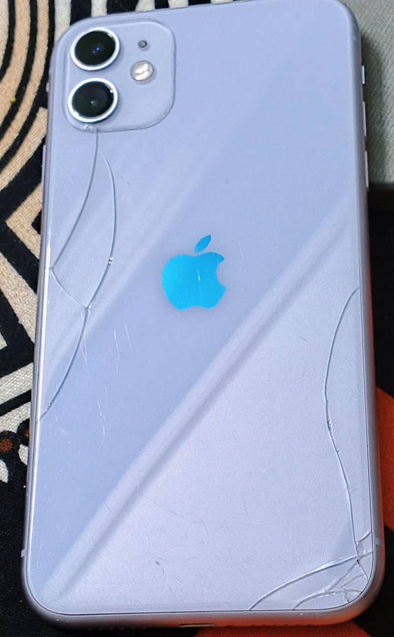 Apple iPhone 11 4