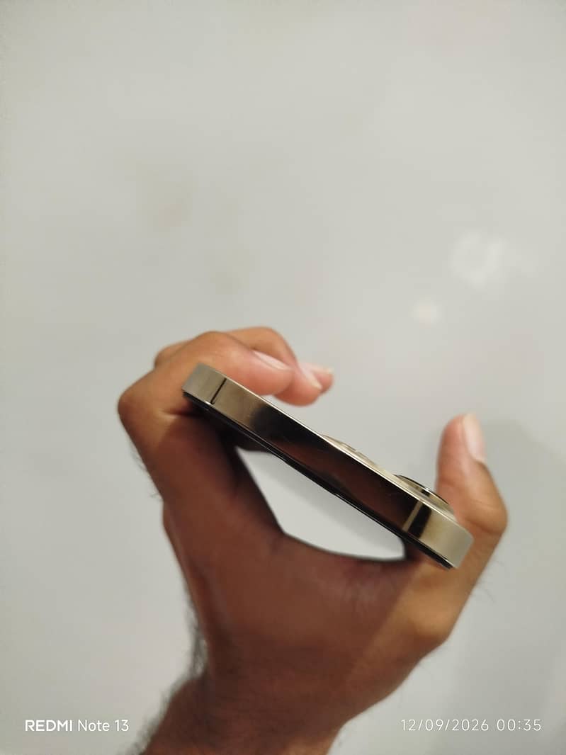 Apple iPhone 13 Pro 6