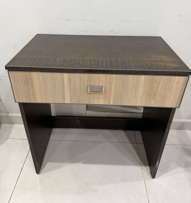 Study table for kids 0