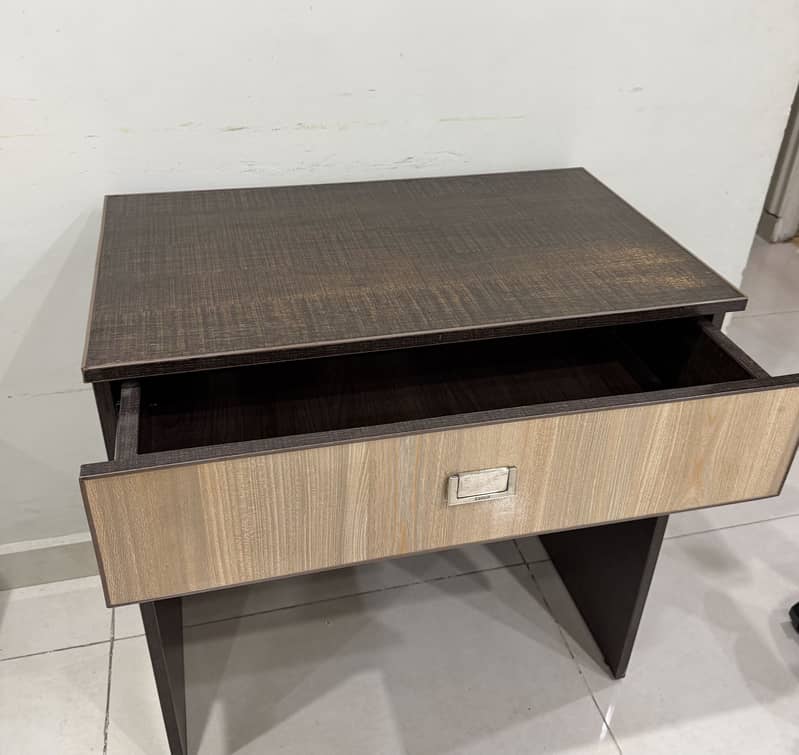 Study table for kids 2