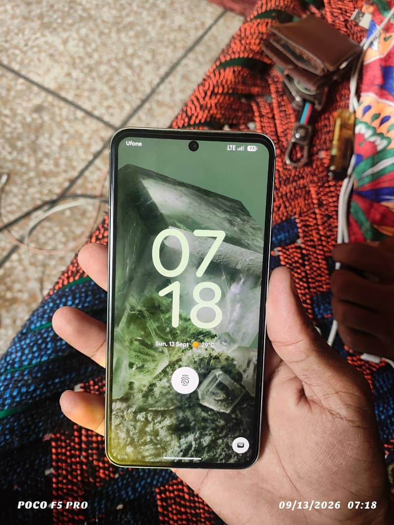 Google Pixel 8 2