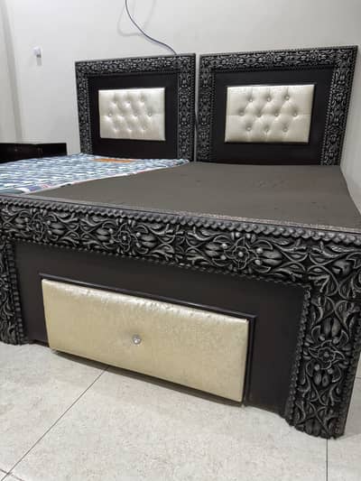 Two Single Beds with Mattress, Side Table