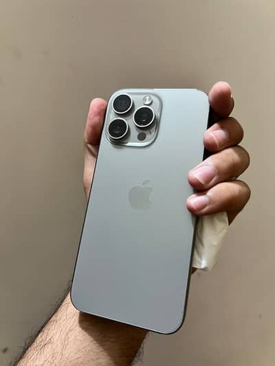 Iphone 15 pro max natural PTA 256gb