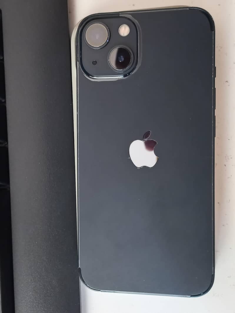 Apple iPhone 13 1