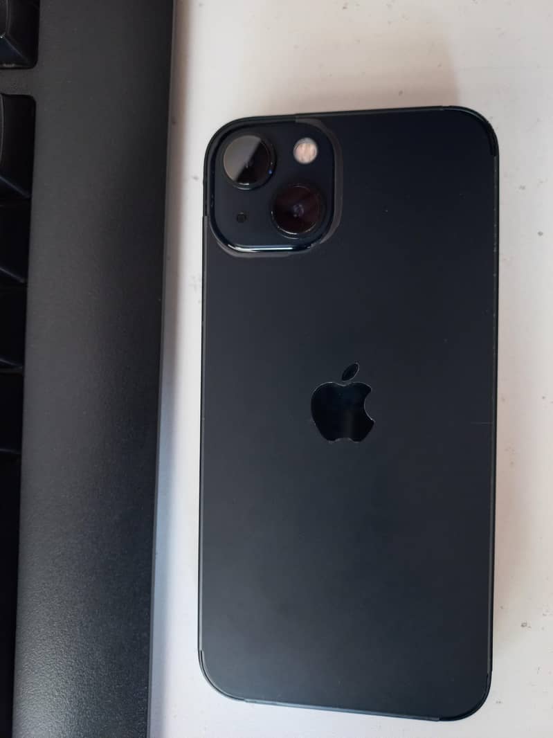 Apple iPhone 13 2