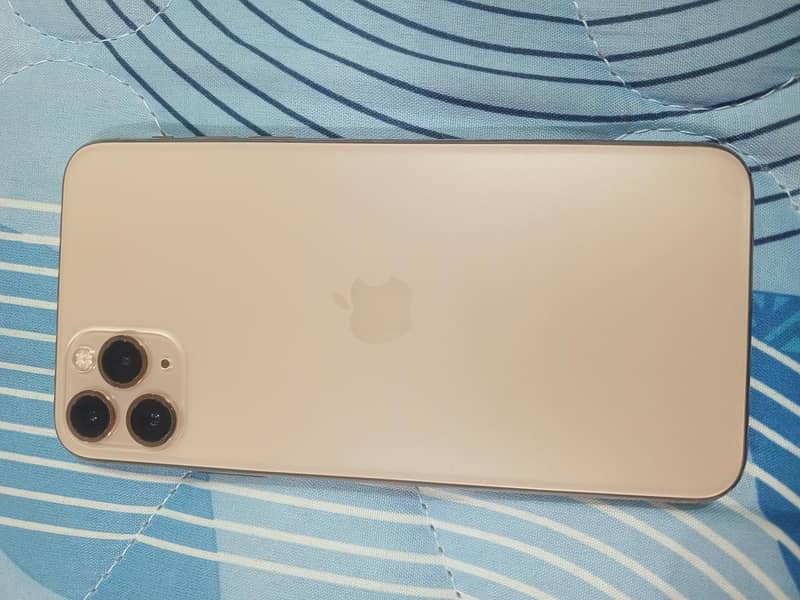 Apple iPhone 11 Pro Max 4