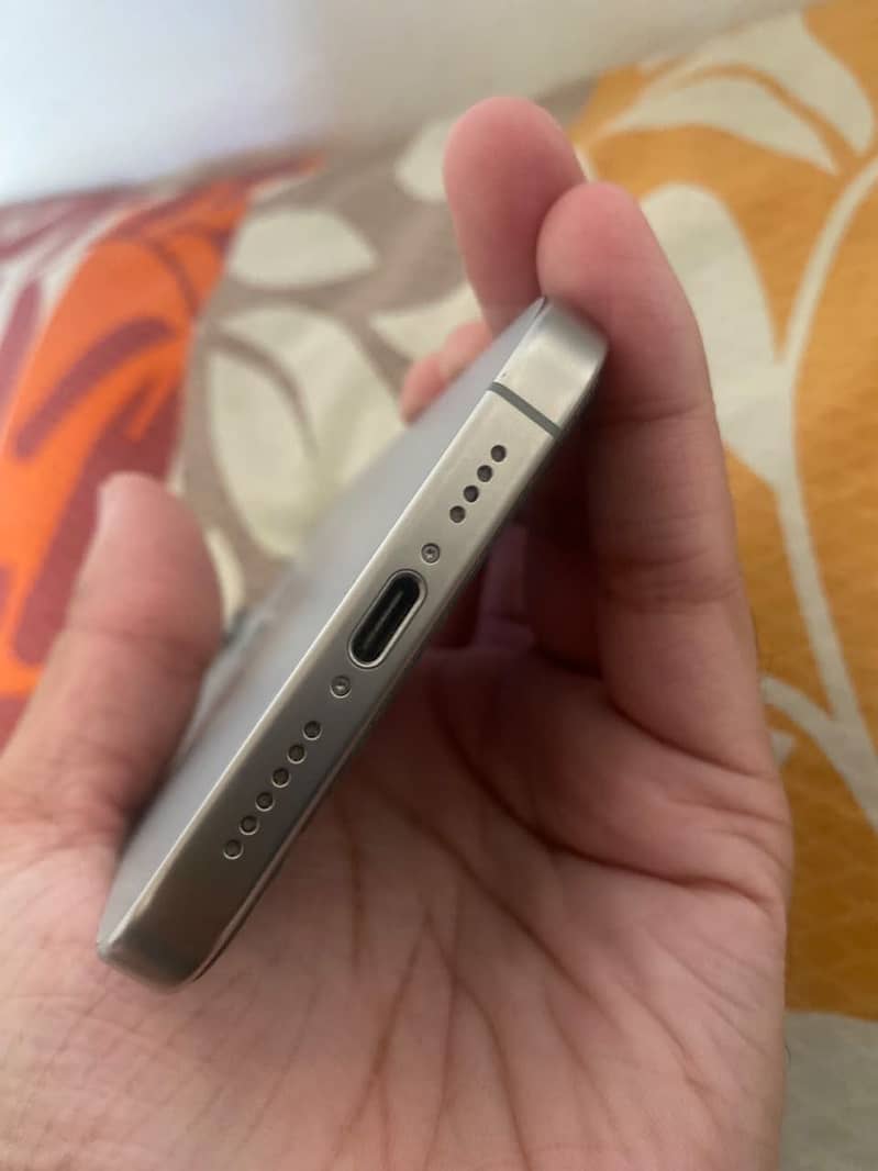 Apple iPhone 15 Pro Max 15