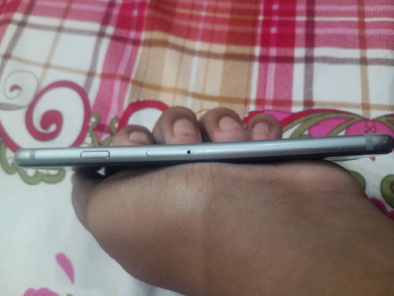 Apple iPhone 6 1