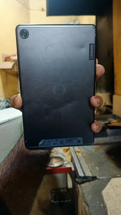 LENOVO M8  GB RAM 64 GB MEMORY 10/9