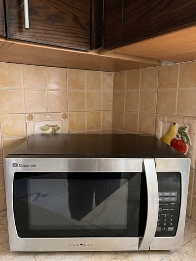 Dawlance mediun sized microwave