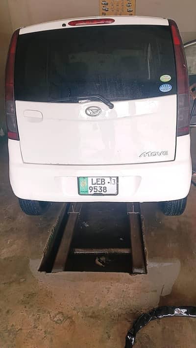 Daihatsu Move 2013