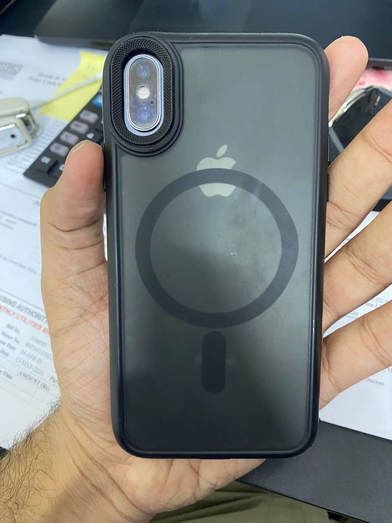 Apple iPhone X 4