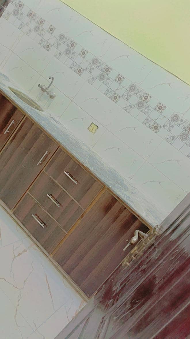 تیسری منزل کا پورشن گروی کے لیے دستیاب — سمن آباد، لاہور 1