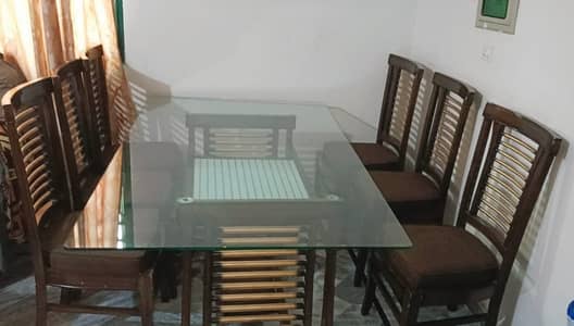 Dinnig table(6 chairs)