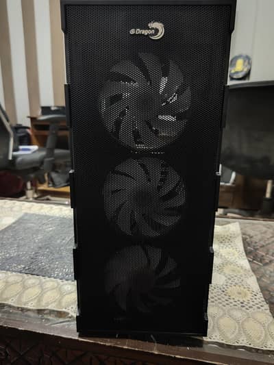 E Dragon Druk Gamming case slightly used 10/10 with box