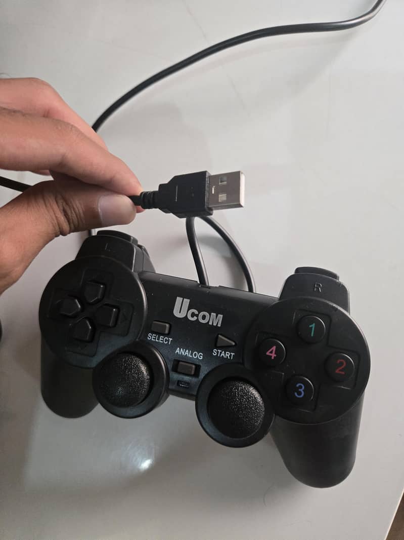 gaming controller 0