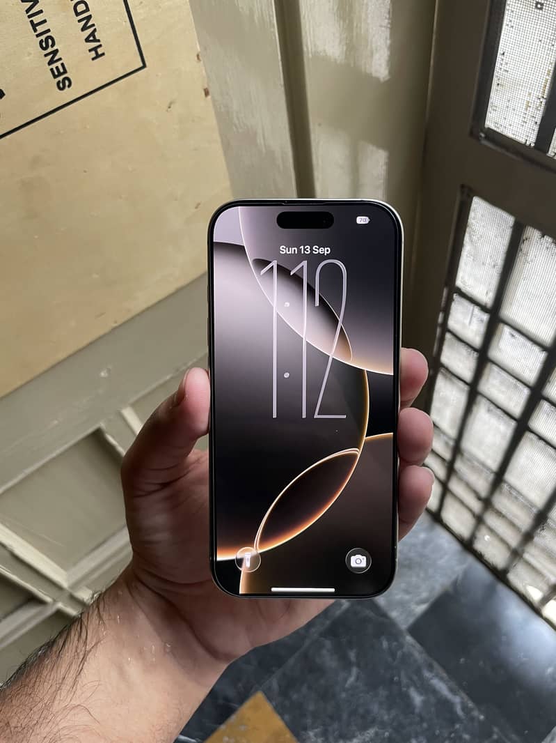 IPhone 16 Pro 0