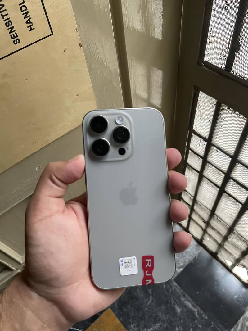 IPhone 16 Pro 2
