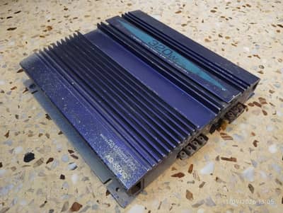 2 Channel Amplifier in Good Condition