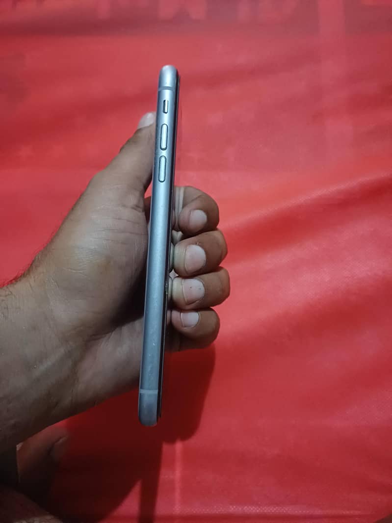 Apple iPhone 11 2