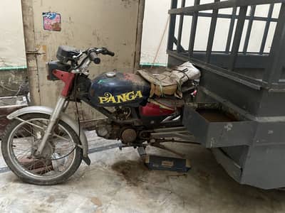 United 100cc loader rickshaw