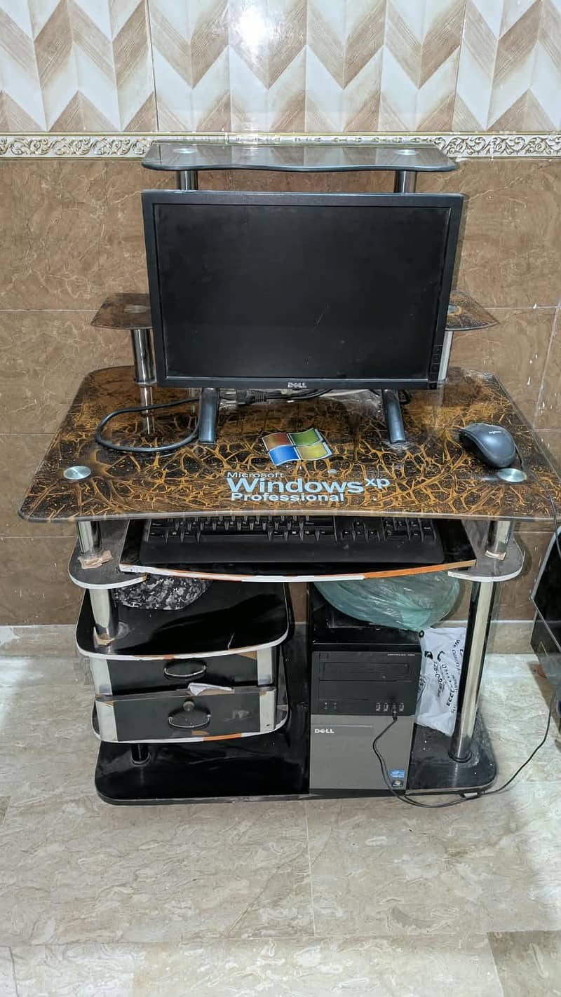 computer table 1